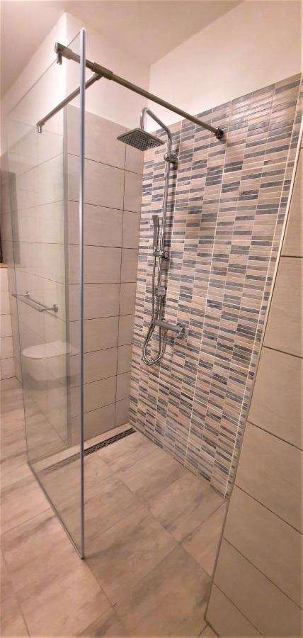 Apartments Martina Нівице Екстер'єр фото