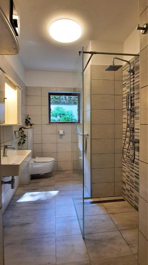 Apartments Martina Нівице Екстер'єр фото