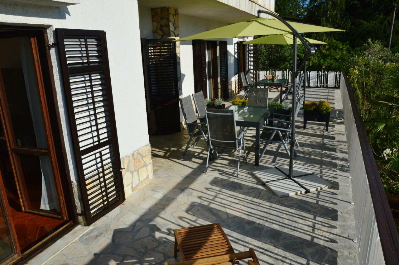 Apartments Martina Нівице Екстер'єр фото