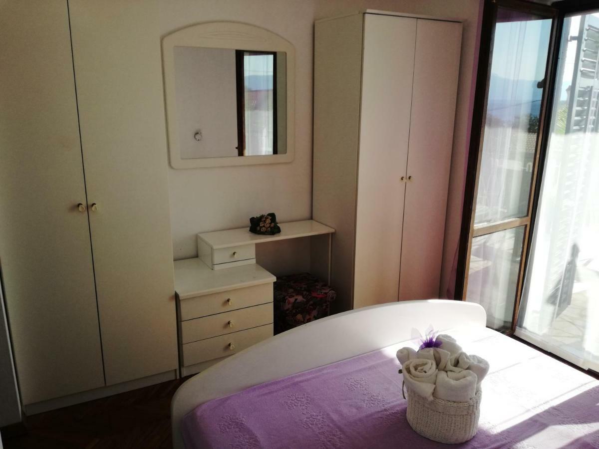 Apartments Martina Нівице Екстер'єр фото